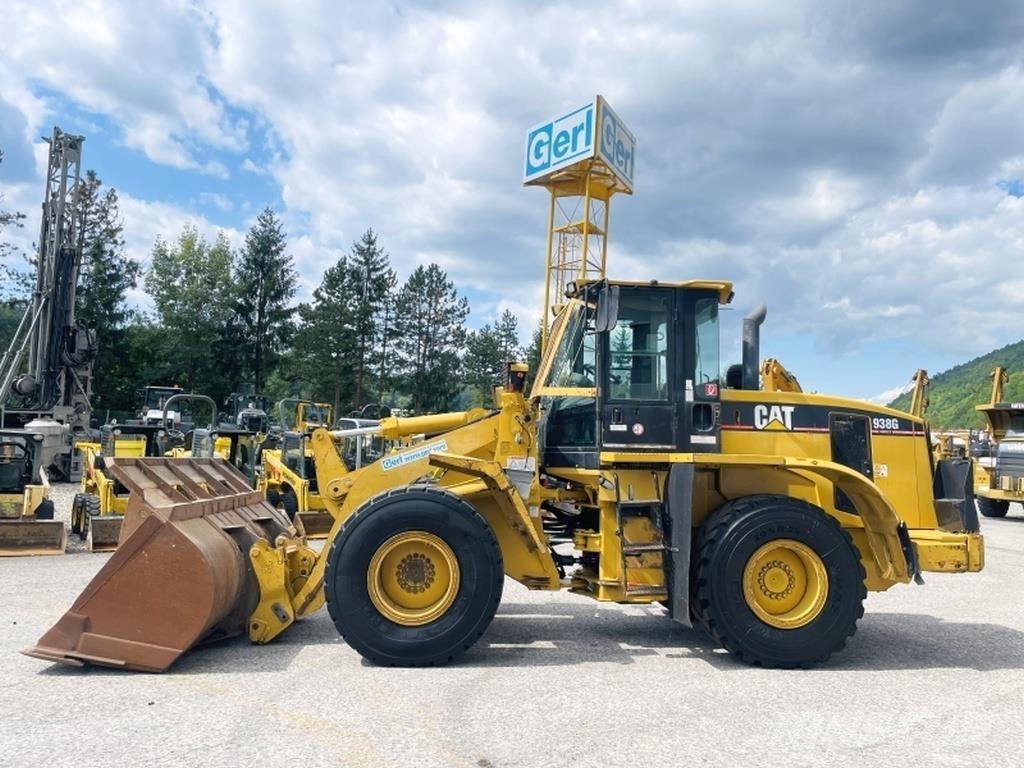CAT 938 G2 Фронтальні навантажувачі