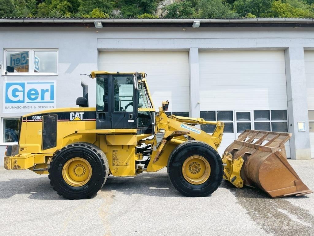 CAT 938 G2 Фронтальні навантажувачі