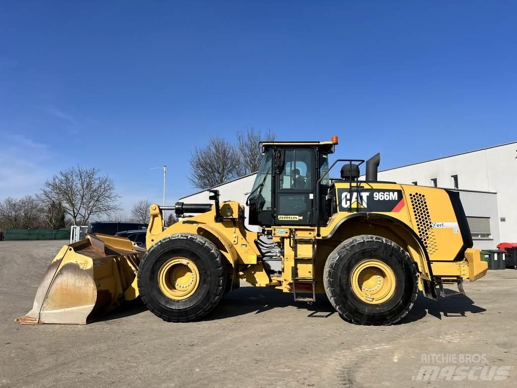 CAT 966 M Фронтальні навантажувачі