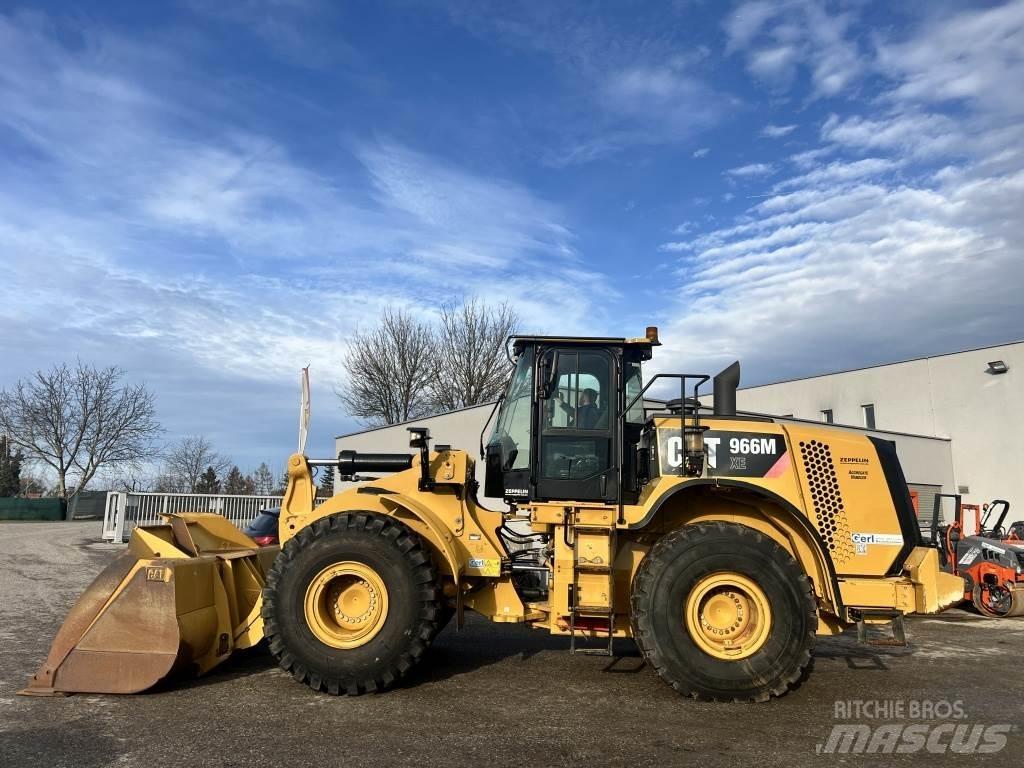 CAT 966 M XE Фронтальні навантажувачі