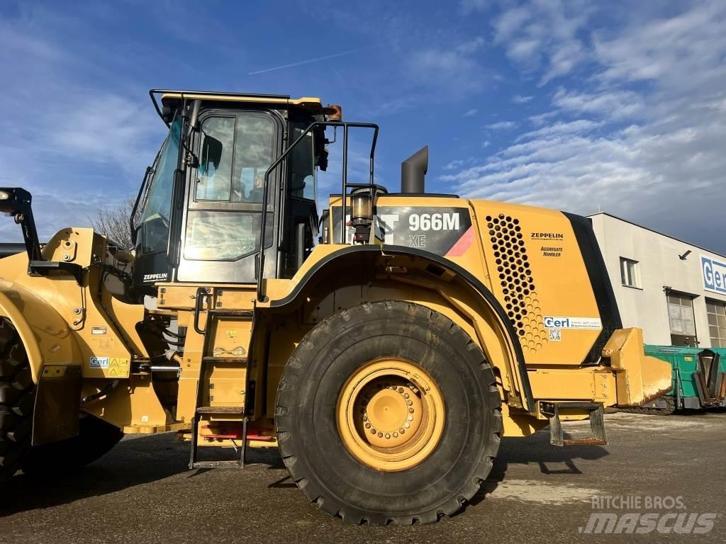 CAT 966 M XE Фронтальні навантажувачі