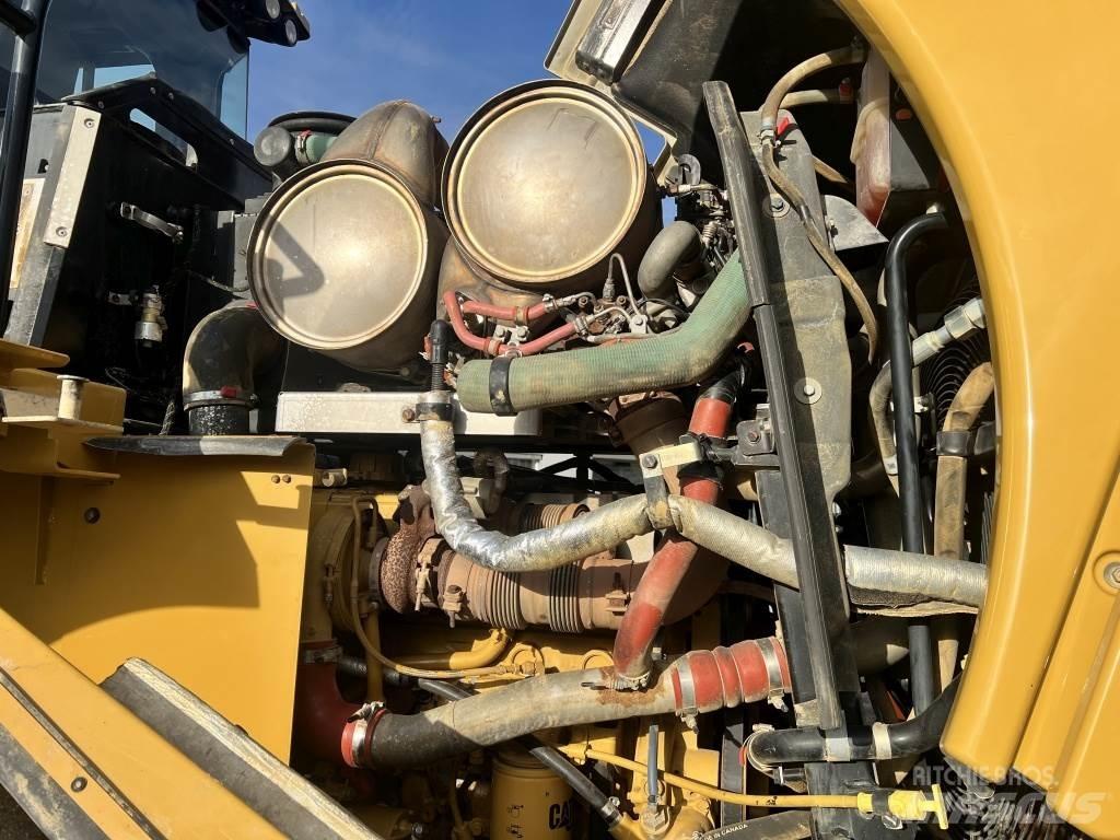 CAT 966 M XE Фронтальні навантажувачі