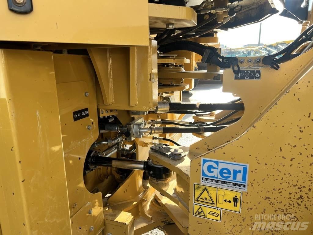 CAT 972 K Фронтальні навантажувачі