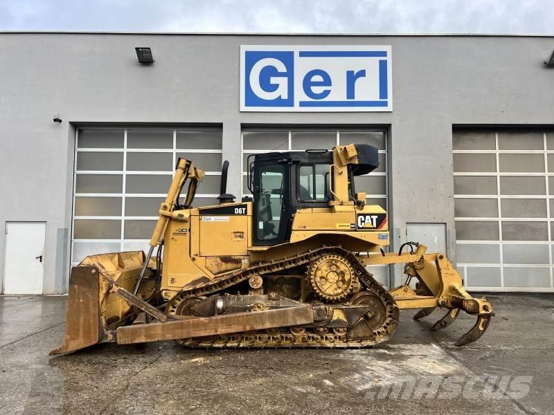 CAT D 6 T Гусеничні бульдозери