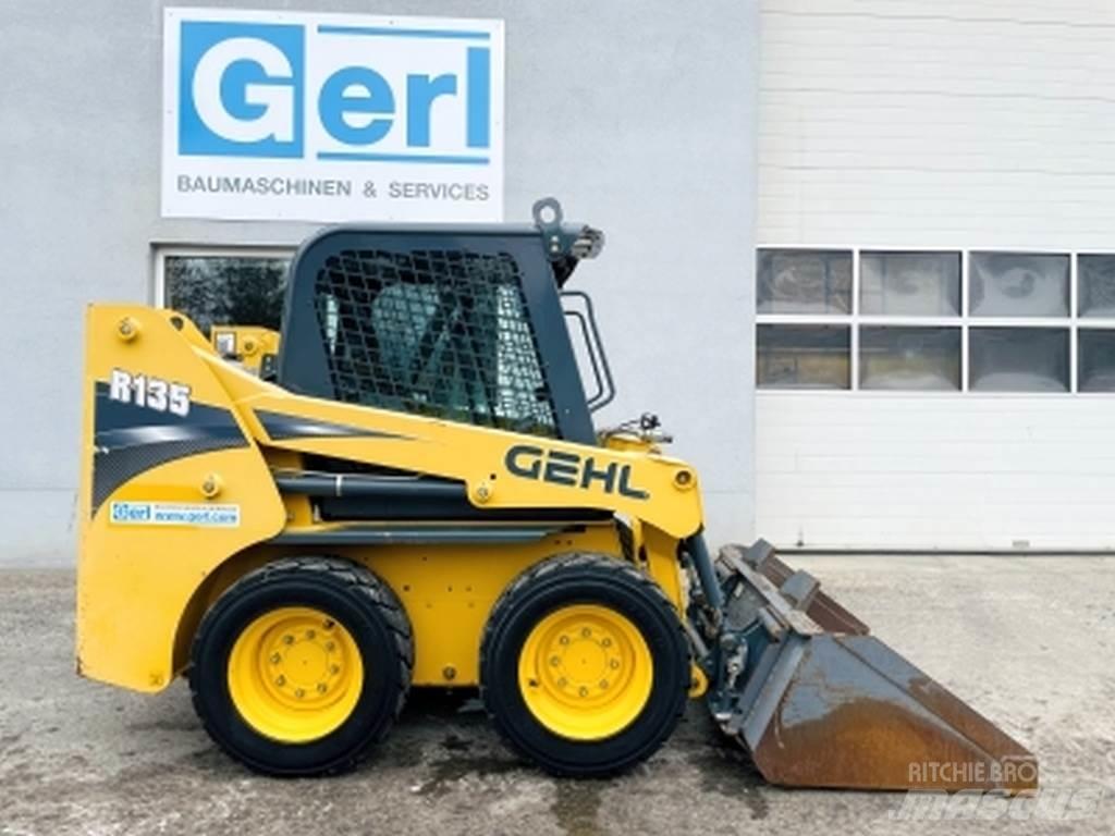 Gehl R135 Міні-навантажувачі