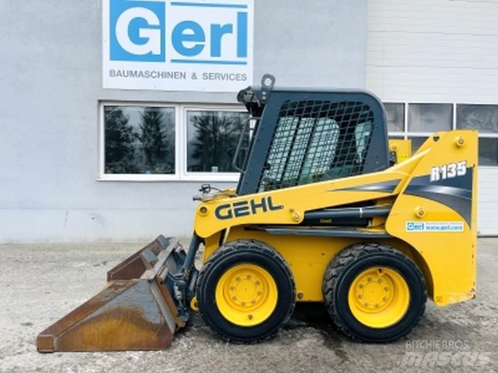 Gehl R135 Міні-навантажувачі