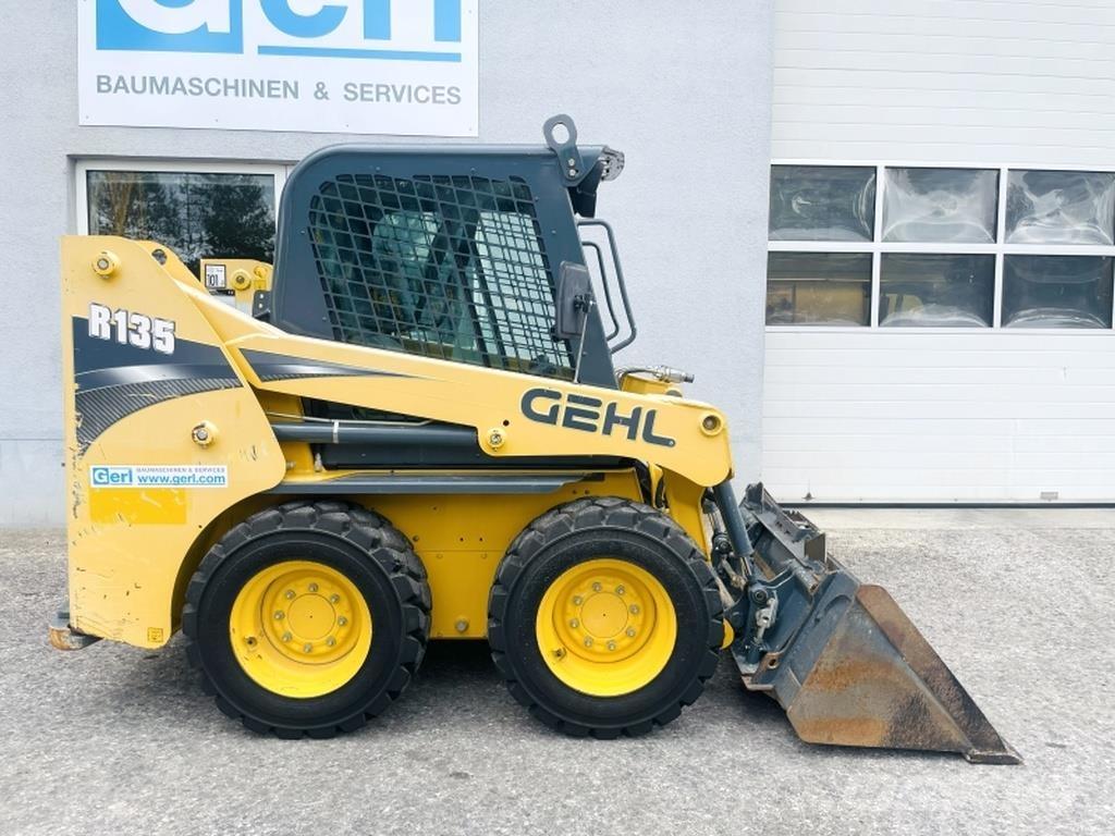 Gehl R135 Міні-навантажувачі