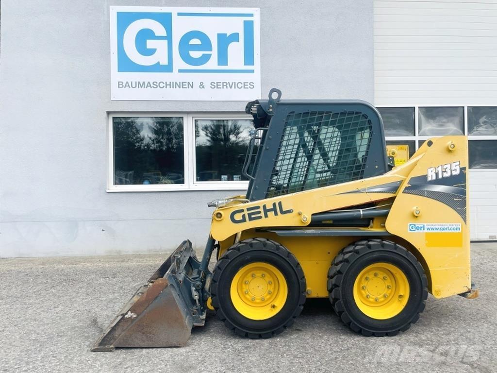 Gehl R135 Міні-навантажувачі