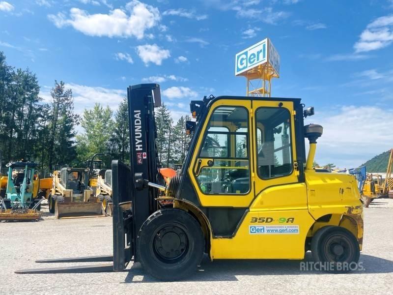 Hyundai 35D-9A Дизельні навантажувачі