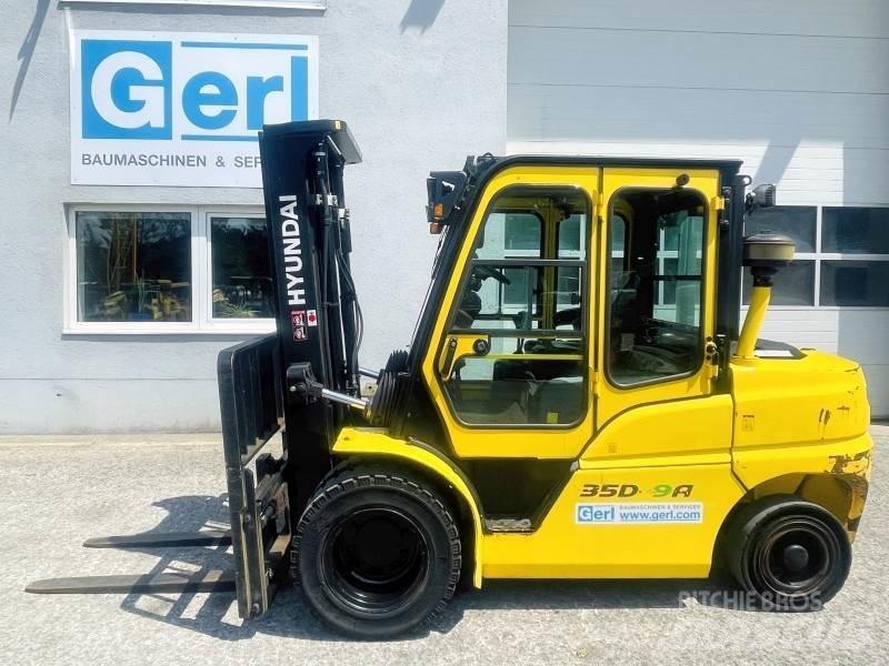 Hyundai 35D-9A Дизельні навантажувачі