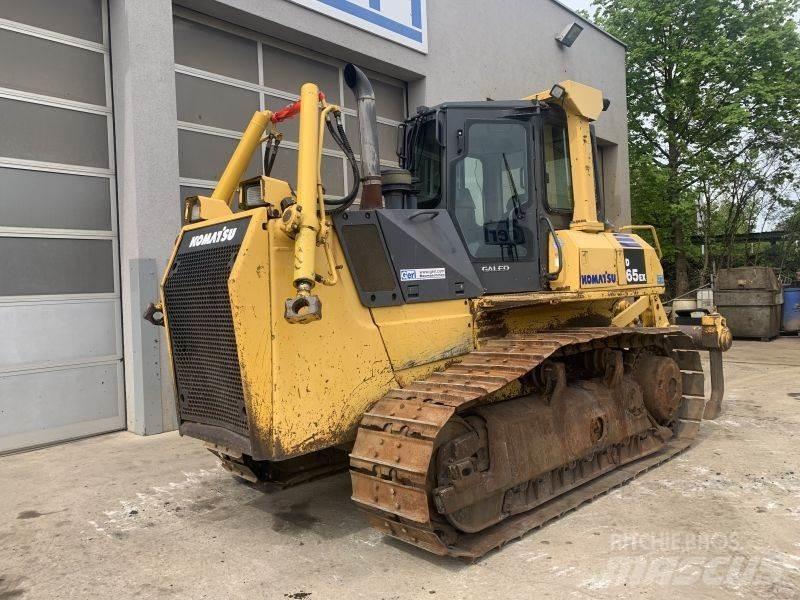 Komatsu D 65 EX-15 Гусеничні бульдозери