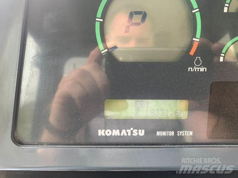 Komatsu D 65 EX-15 Гусеничні бульдозери