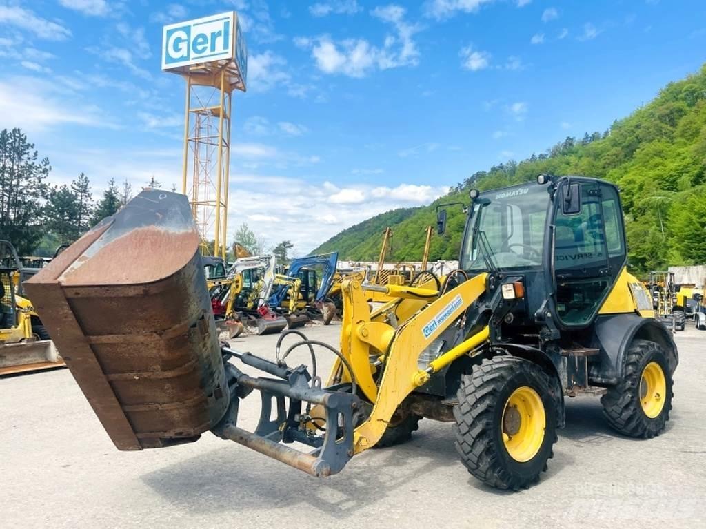 Komatsu WA80-6 Фронтальні навантажувачі