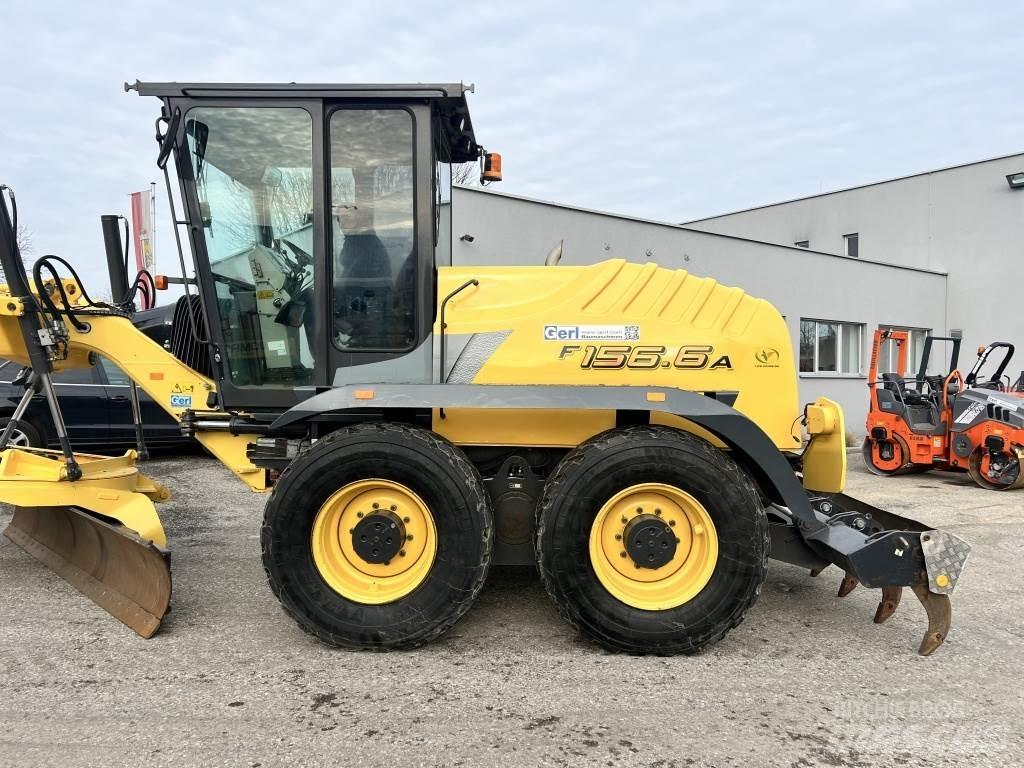 New Holland F 156.6 A Грейдери