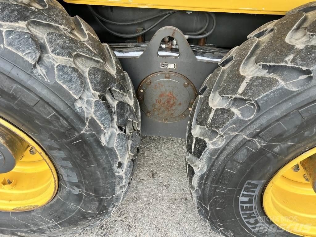 New Holland F 156.6 A Грейдери