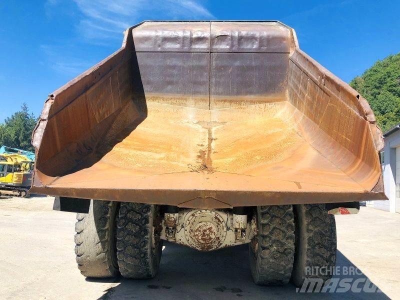 Perlini DP 655B Зчленовані самоскиди