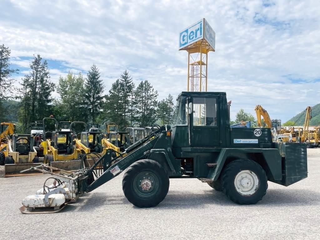 Schaeff ZL8 Фронтальні навантажувачі