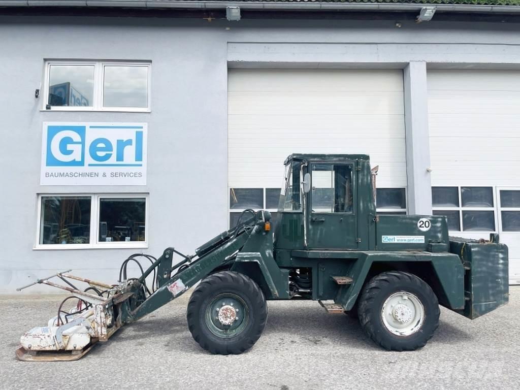 Schaeff ZL8 Фронтальні навантажувачі