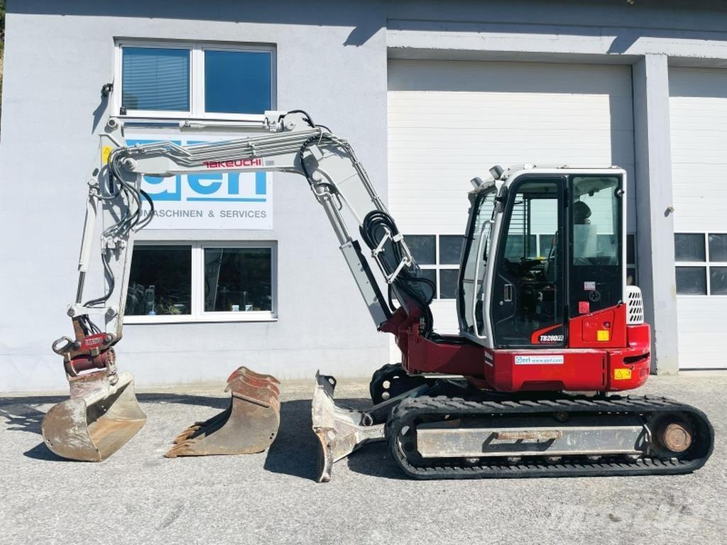 Takeuchi TB280FR Міні-екскаватори < 7т