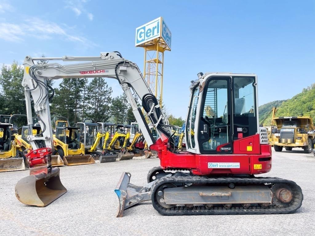 Takeuchi TB280FR Міні-екскаватори < 7т