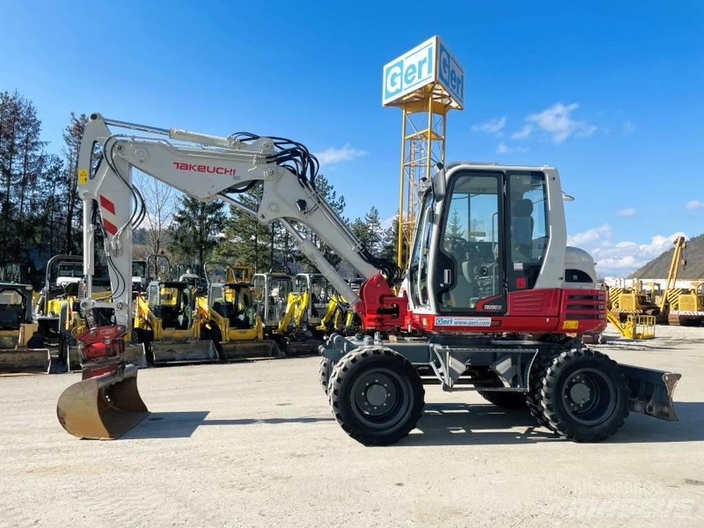 Takeuchi TB295W Колісні екскаватори