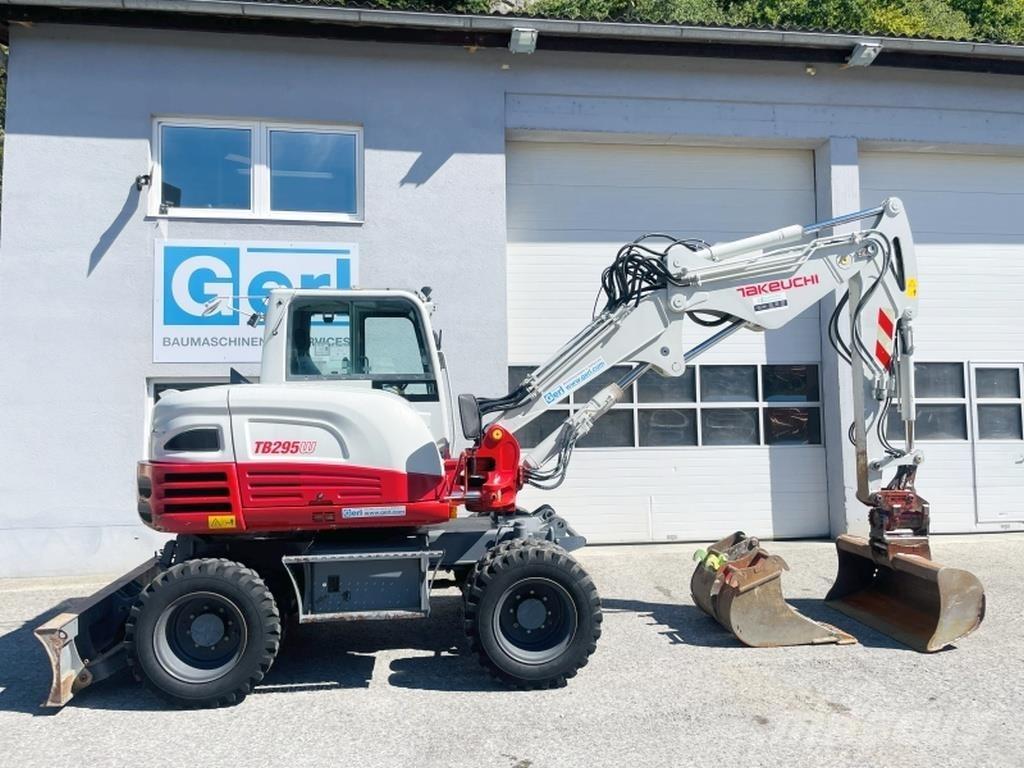 Takeuchi TB295W Колісні екскаватори