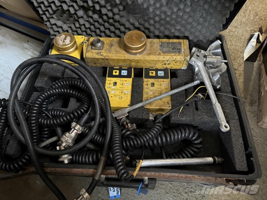 Volvo ABG P 6870 C Асфальтовкладачі