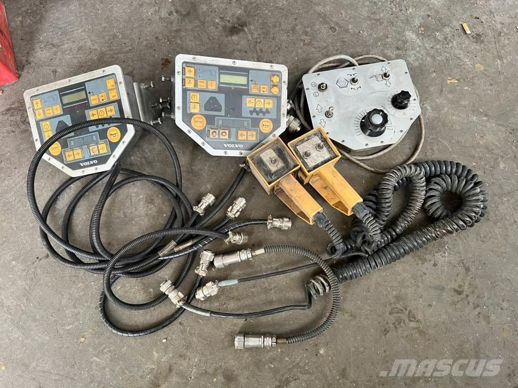Volvo ABG P 7820 C Асфальтовкладачі