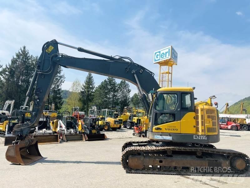 Volvo ECR235CL Гусеничні екскаватори