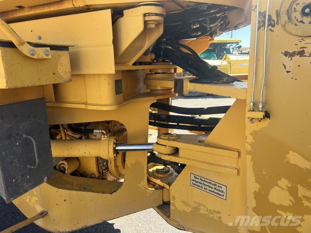 Volvo L 150 Фронтальні навантажувачі