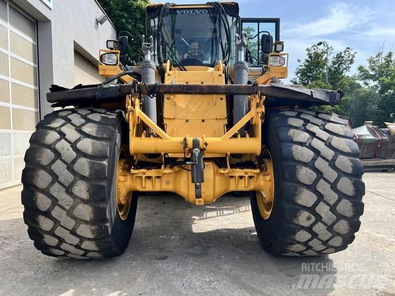 Volvo L 180 G HL Фронтальні навантажувачі