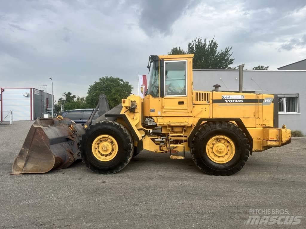 Volvo L 90 C Фронтальні навантажувачі