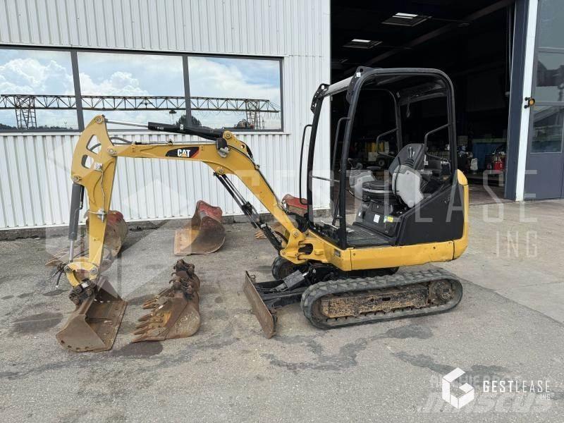 CAT 301.7D Міні-екскаватори < 7т