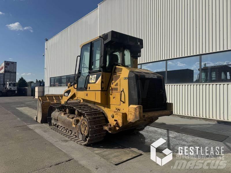 CAT 963D Гусеничні вантажники