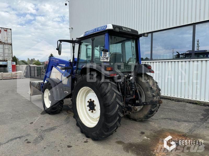 Valtra A72 Трактори