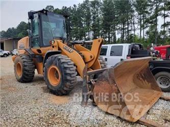 CASE 621F Фронтальні навантажувачі