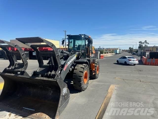 Doosan DL250-7 Фронтальні навантажувачі