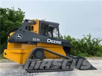 John Deere 323E Міні-навантажувачі