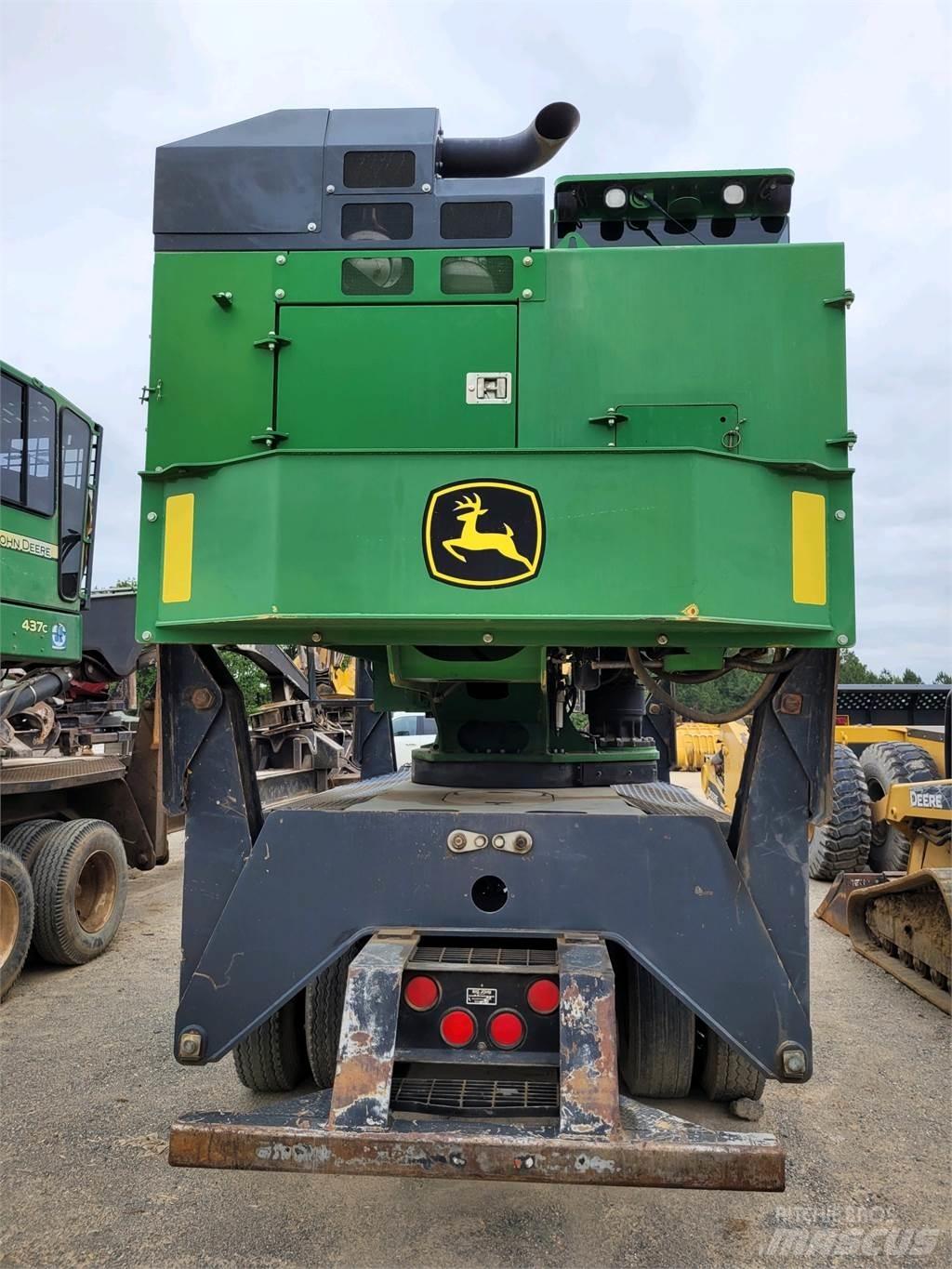 John Deere 437E Гусеничні вантажники