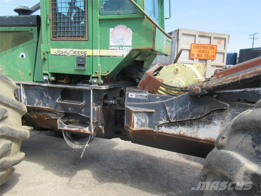 John Deere 748H Трельовочні трактора