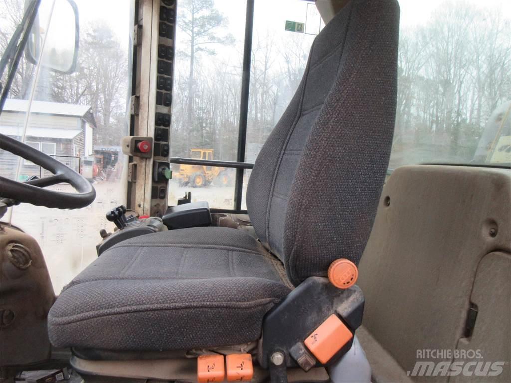 Volvo L90 Фронтальні навантажувачі