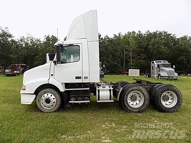 Volvo VNM Шасі з кабіною