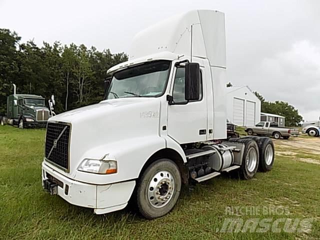Volvo VNM Шасі з кабіною
