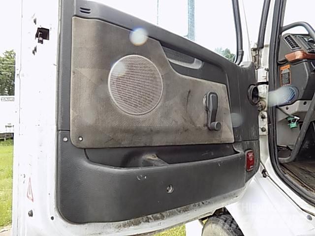Volvo VNM Шасі з кабіною