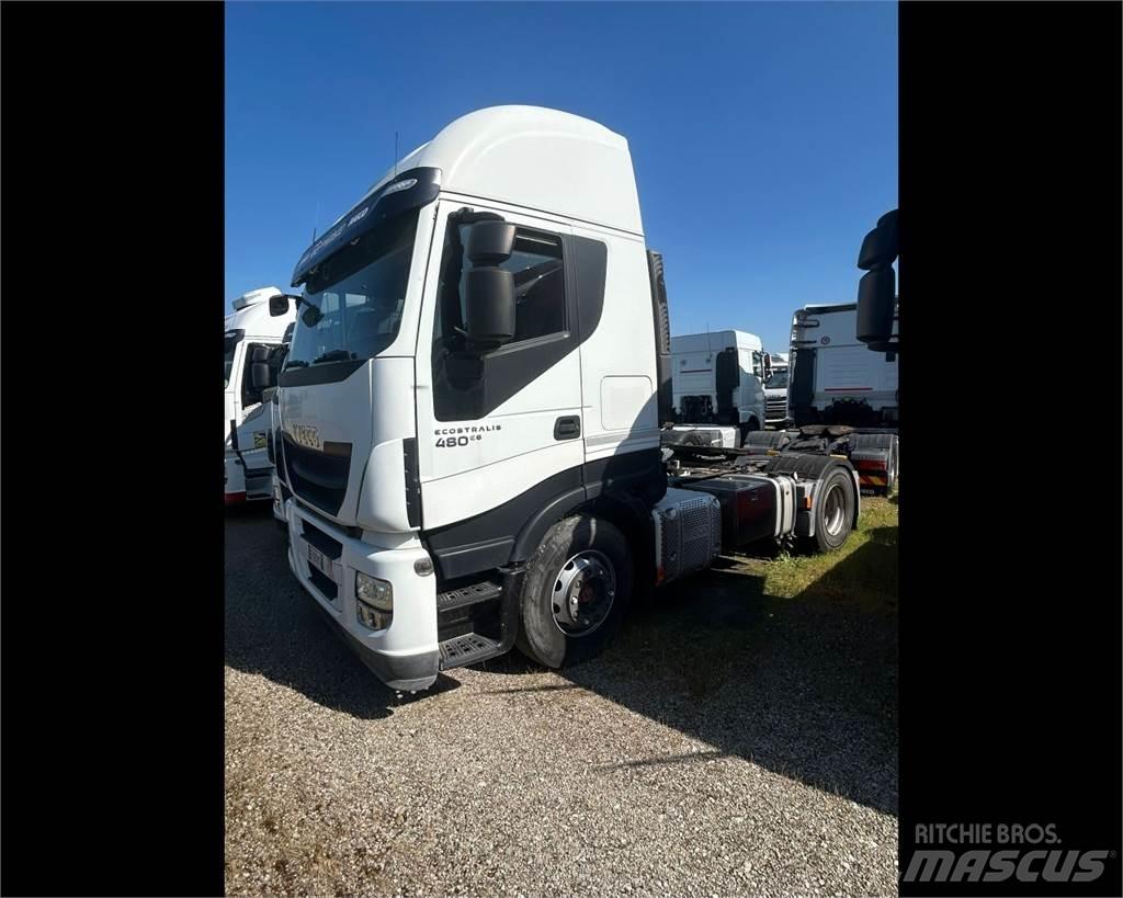 Iveco AS440S48 Фургони