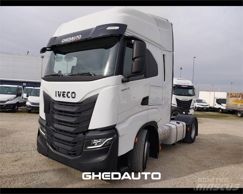Iveco AS440S48 Фургони