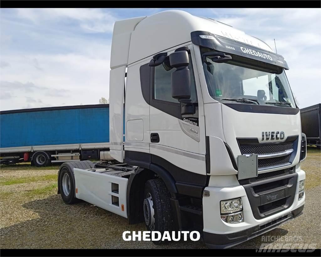 Iveco AS440S48T/P Фургони