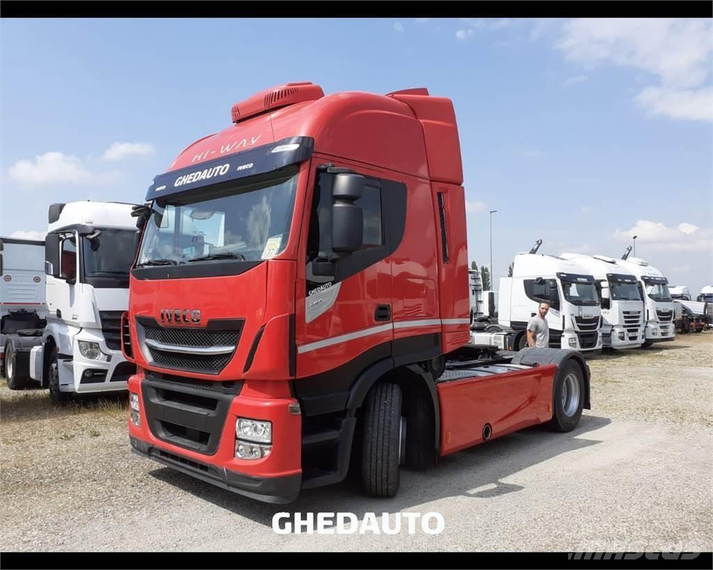 Iveco AS440S48T/P Фургони