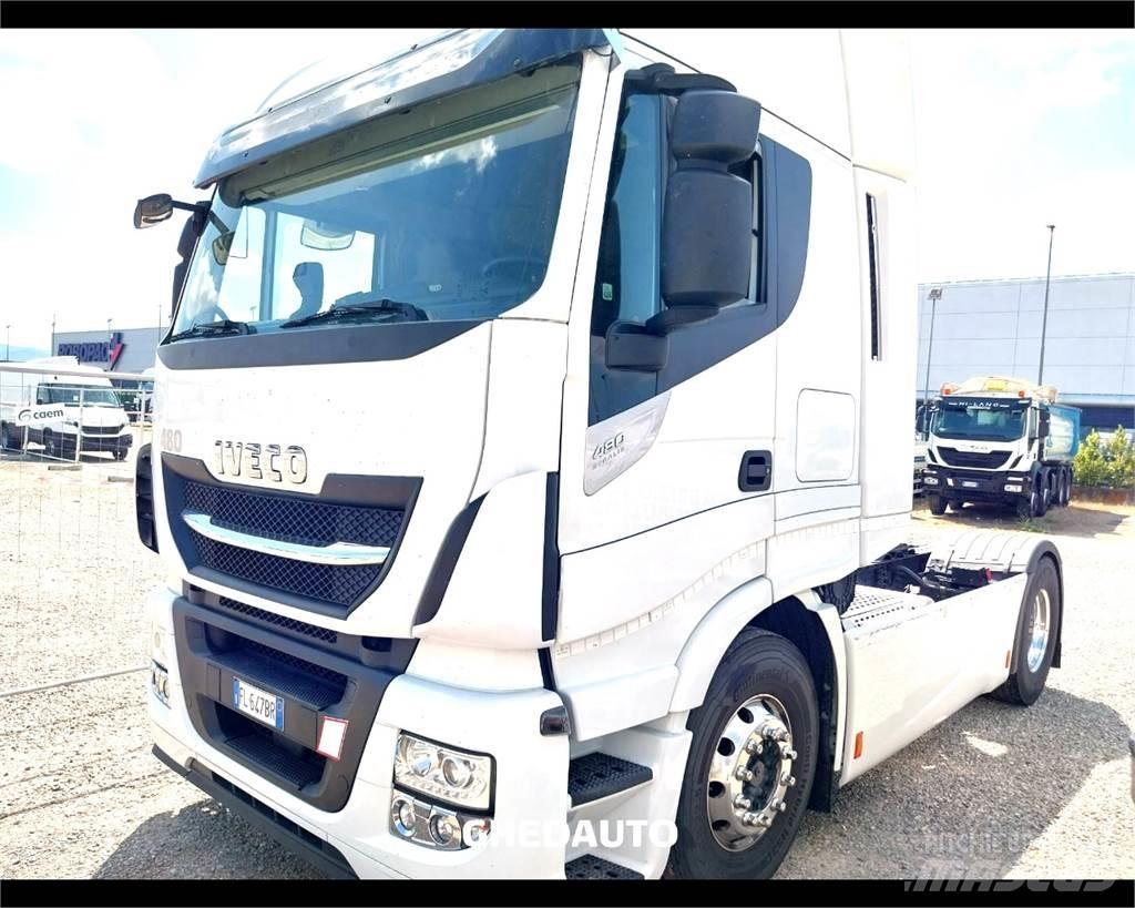 Iveco AS440S48T/P Фургони