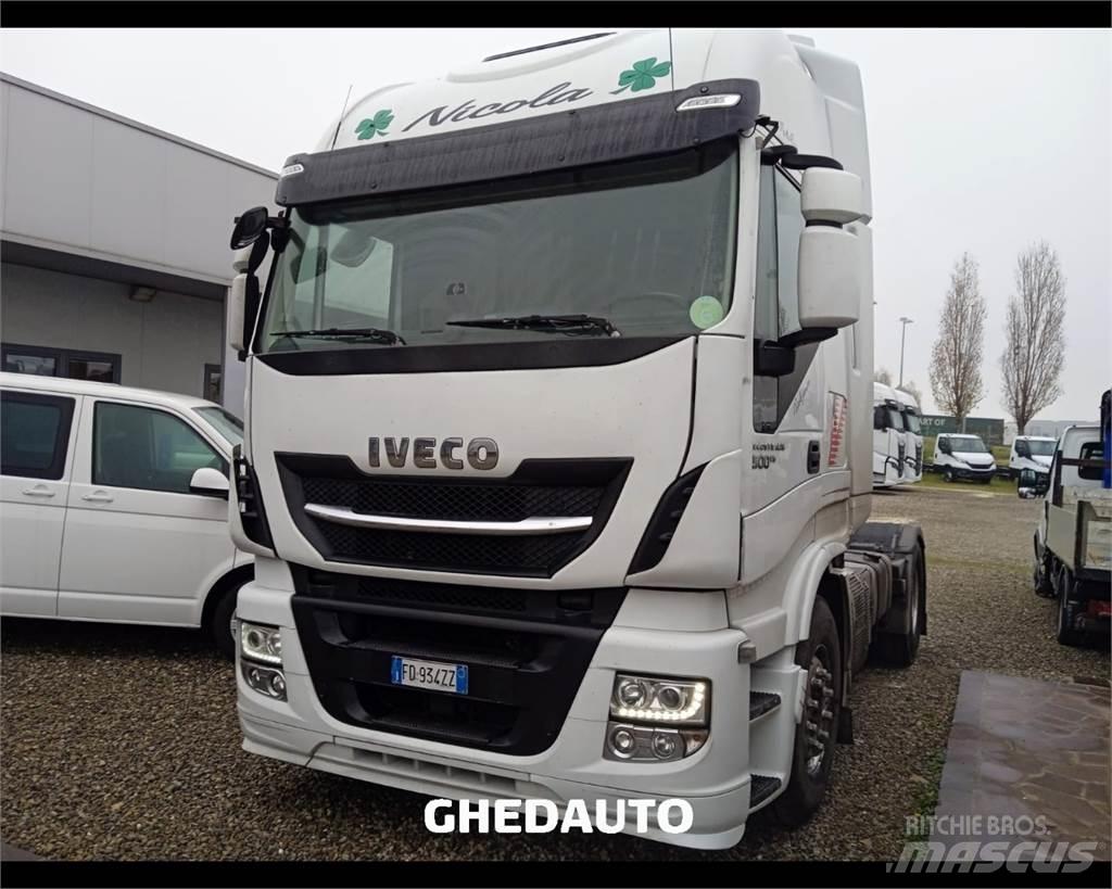 Iveco AS440ST/P Фургони